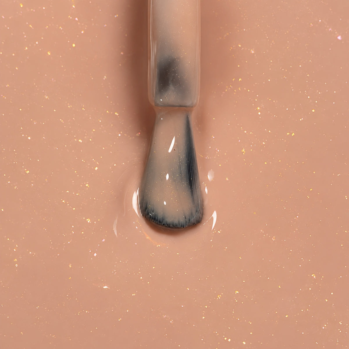 IDOLL Bottle Gel — stavebný gél na spevnenie prírodných nechtov